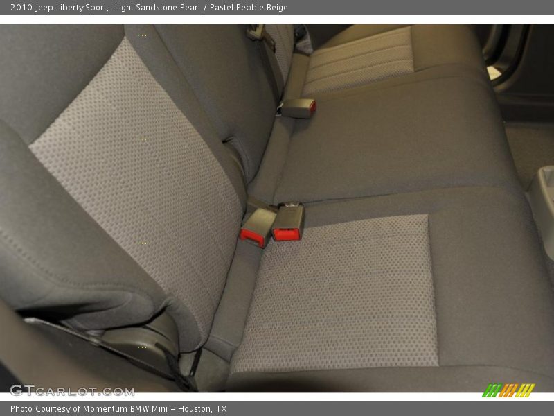 Light Sandstone Pearl / Pastel Pebble Beige 2010 Jeep Liberty Sport