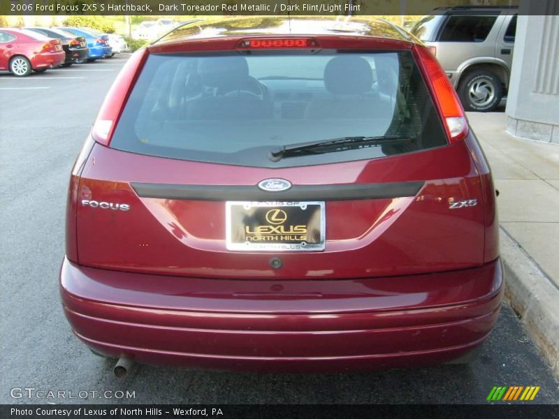 Dark Toreador Red Metallic / Dark Flint/Light Flint 2006 Ford Focus ZX5 S Hatchback