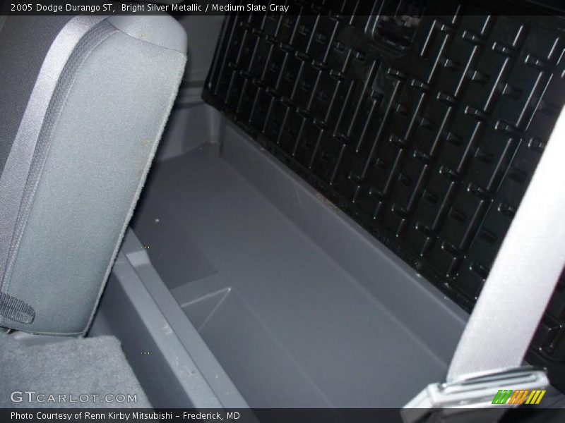 Bright Silver Metallic / Medium Slate Gray 2005 Dodge Durango ST