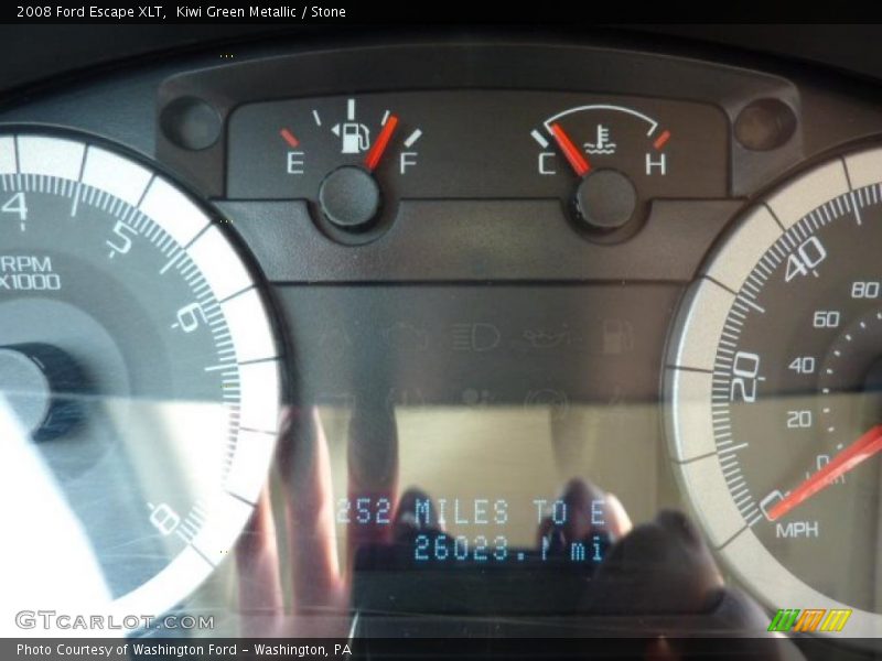 Kiwi Green Metallic / Stone 2008 Ford Escape XLT