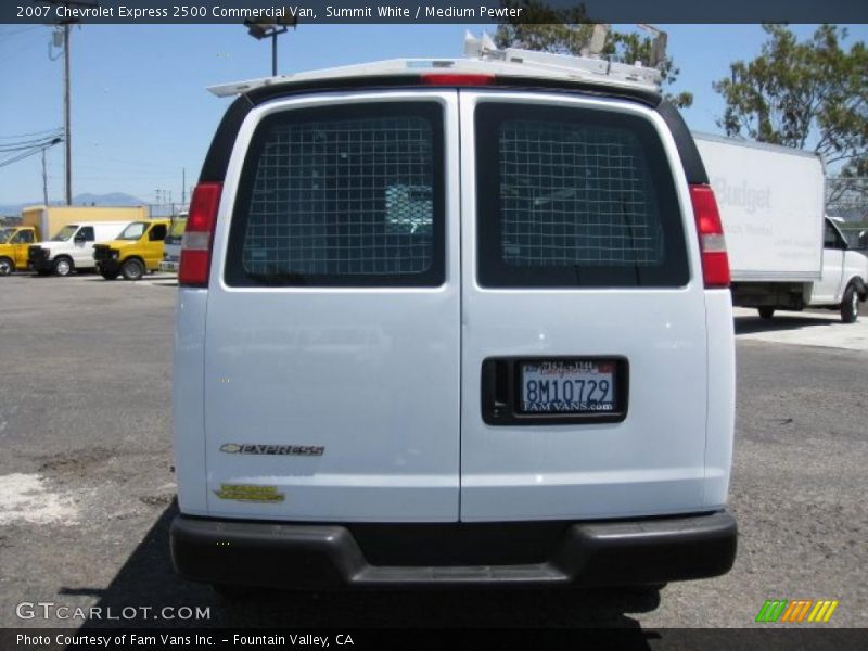 Summit White / Medium Pewter 2007 Chevrolet Express 2500 Commercial Van