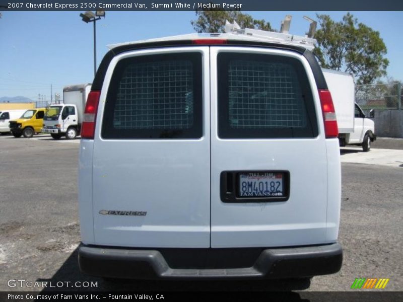 Summit White / Medium Pewter 2007 Chevrolet Express 2500 Commercial Van