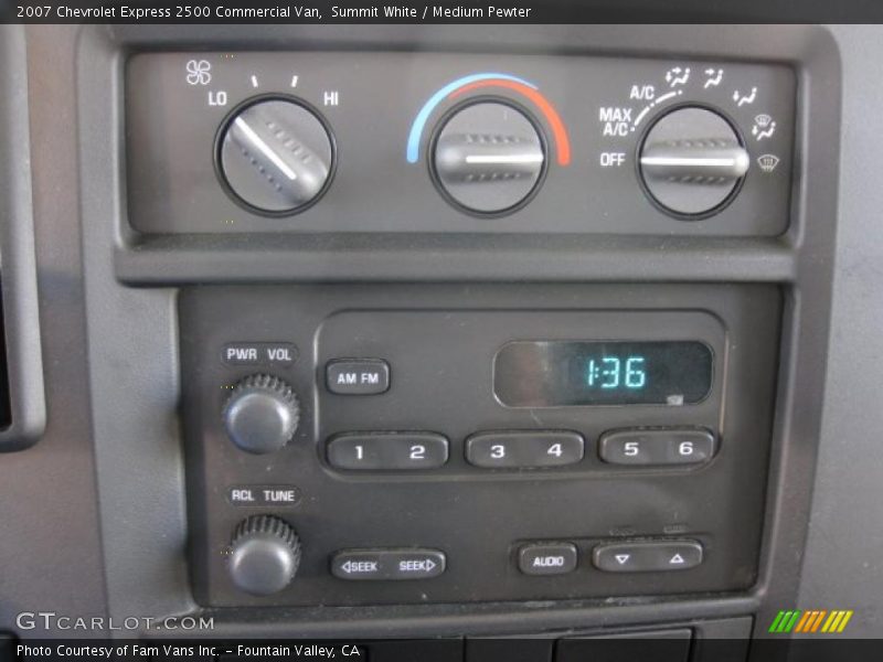 Summit White / Medium Pewter 2007 Chevrolet Express 2500 Commercial Van