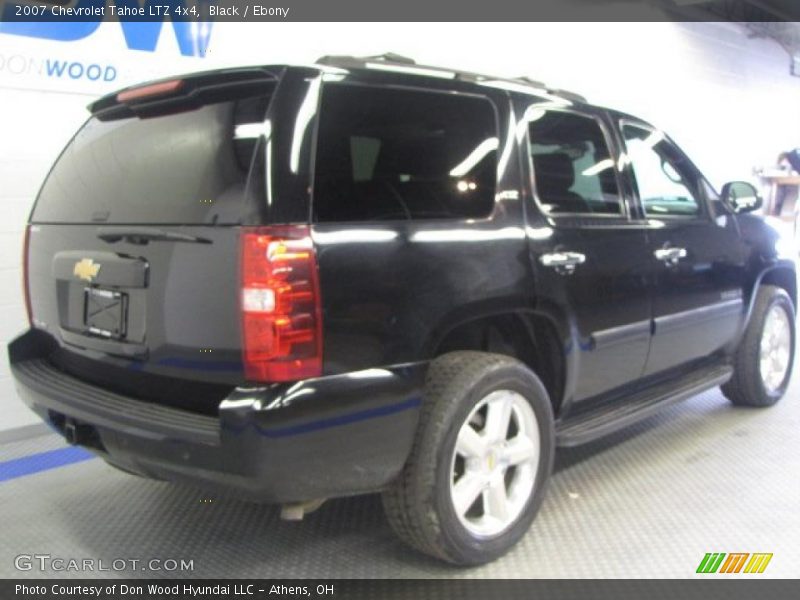 Black / Ebony 2007 Chevrolet Tahoe LTZ 4x4