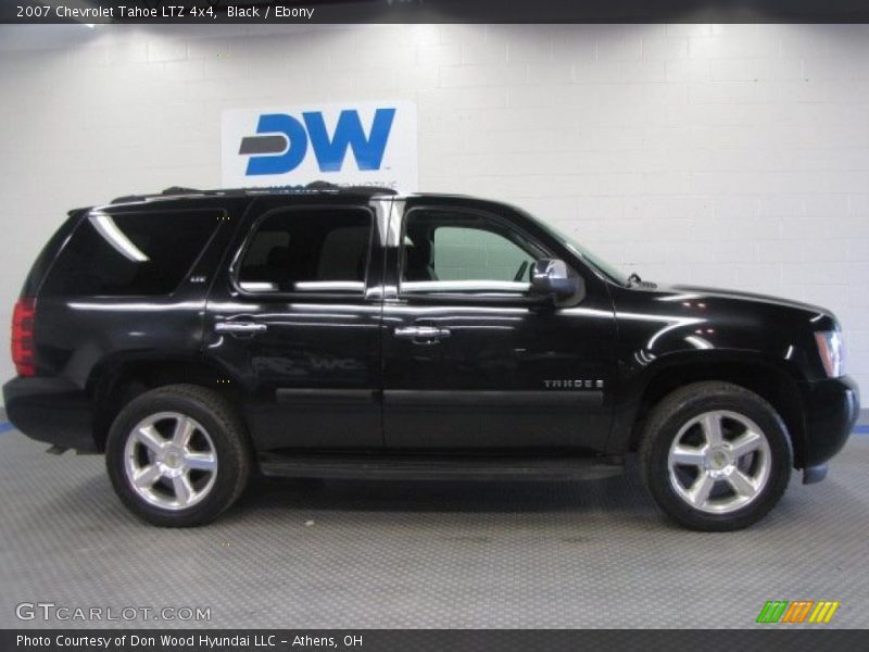 Black / Ebony 2007 Chevrolet Tahoe LTZ 4x4