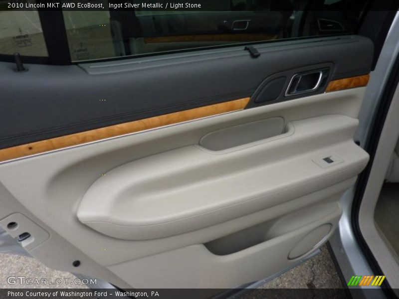 Ingot Silver Metallic / Light Stone 2010 Lincoln MKT AWD EcoBoost