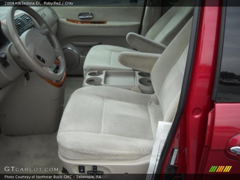 Ruby Red / Gray 2004 Kia Sedona EX
