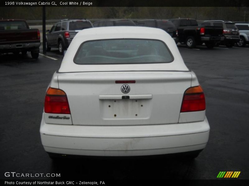 Cool White / Beige 1998 Volkswagen Cabrio GL