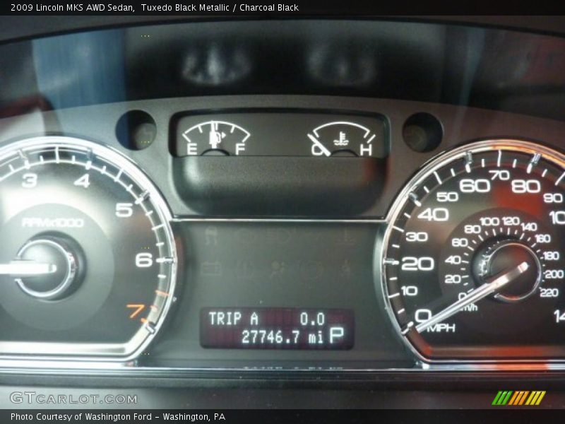 Tuxedo Black Metallic / Charcoal Black 2009 Lincoln MKS AWD Sedan