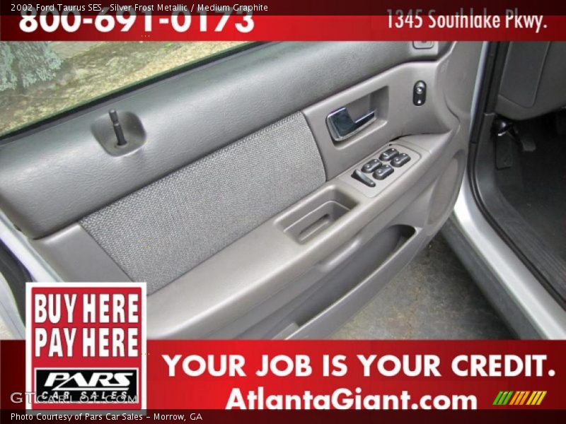 Silver Frost Metallic / Medium Graphite 2002 Ford Taurus SES