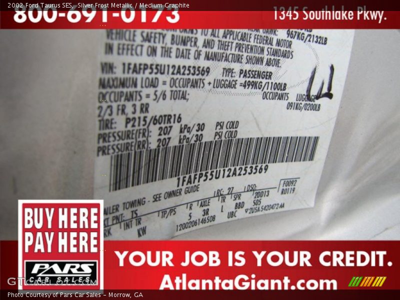 Silver Frost Metallic / Medium Graphite 2002 Ford Taurus SES