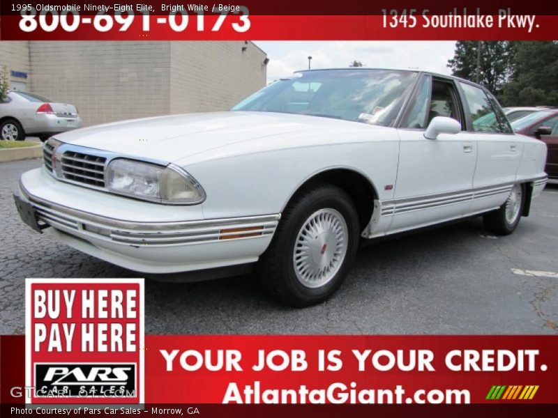 Bright White / Beige 1995 Oldsmobile Ninety-Eight Elite