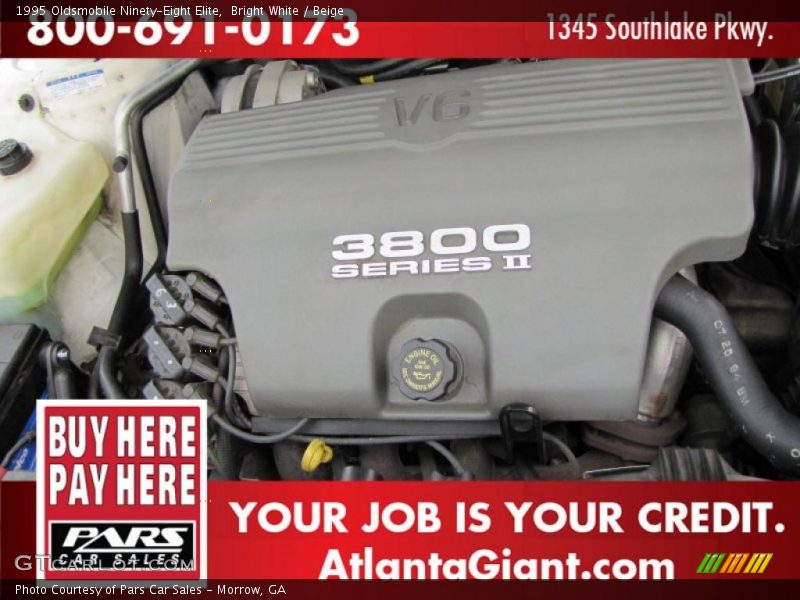 Bright White / Beige 1995 Oldsmobile Ninety-Eight Elite