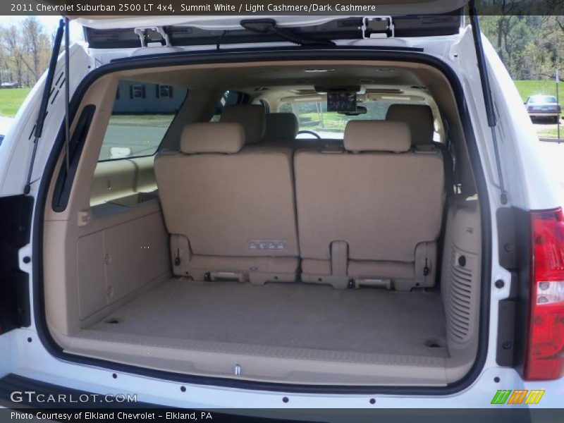  2011 Suburban 2500 LT 4x4 Trunk