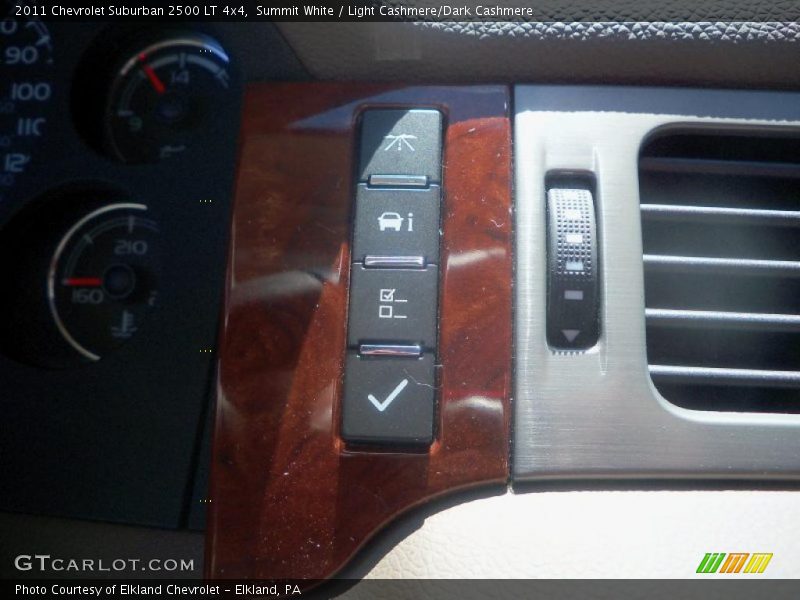 Summit White / Light Cashmere/Dark Cashmere 2011 Chevrolet Suburban 2500 LT 4x4
