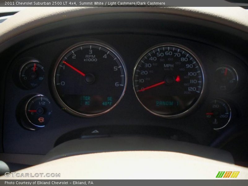 Summit White / Light Cashmere/Dark Cashmere 2011 Chevrolet Suburban 2500 LT 4x4