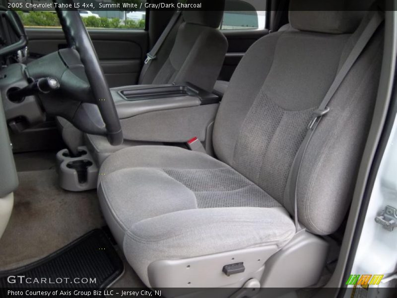 Summit White / Gray/Dark Charcoal 2005 Chevrolet Tahoe LS 4x4
