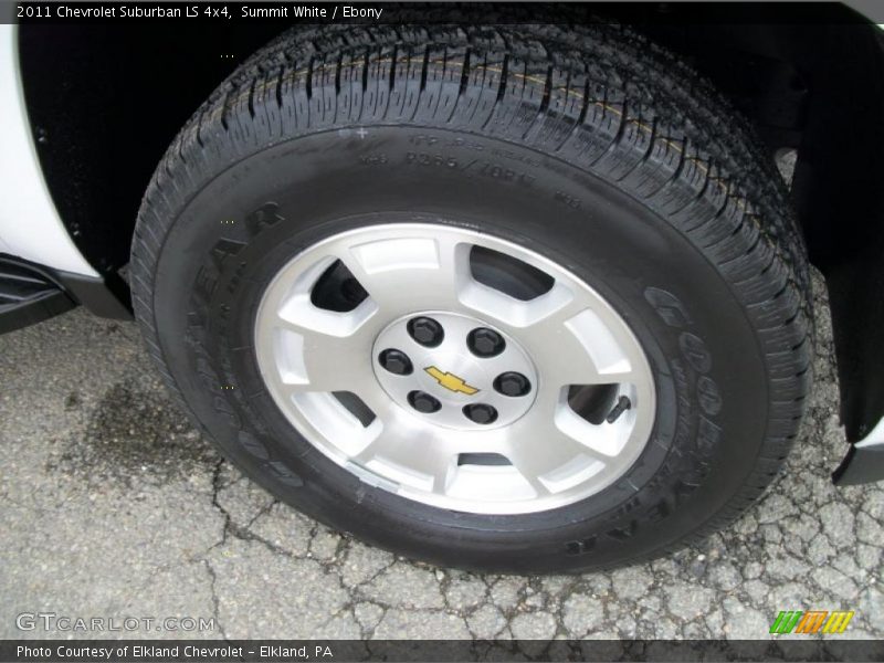 Summit White / Ebony 2011 Chevrolet Suburban LS 4x4