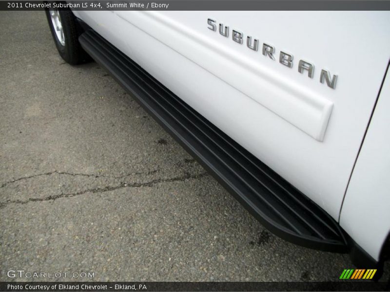 Summit White / Ebony 2011 Chevrolet Suburban LS 4x4