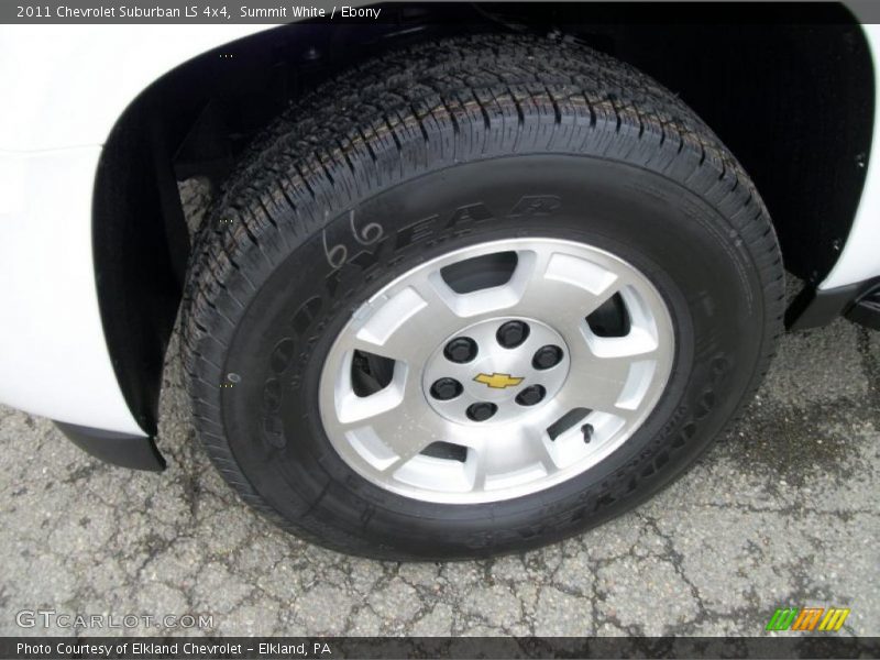 Summit White / Ebony 2011 Chevrolet Suburban LS 4x4