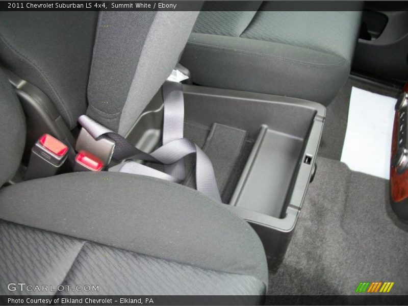 Summit White / Ebony 2011 Chevrolet Suburban LS 4x4