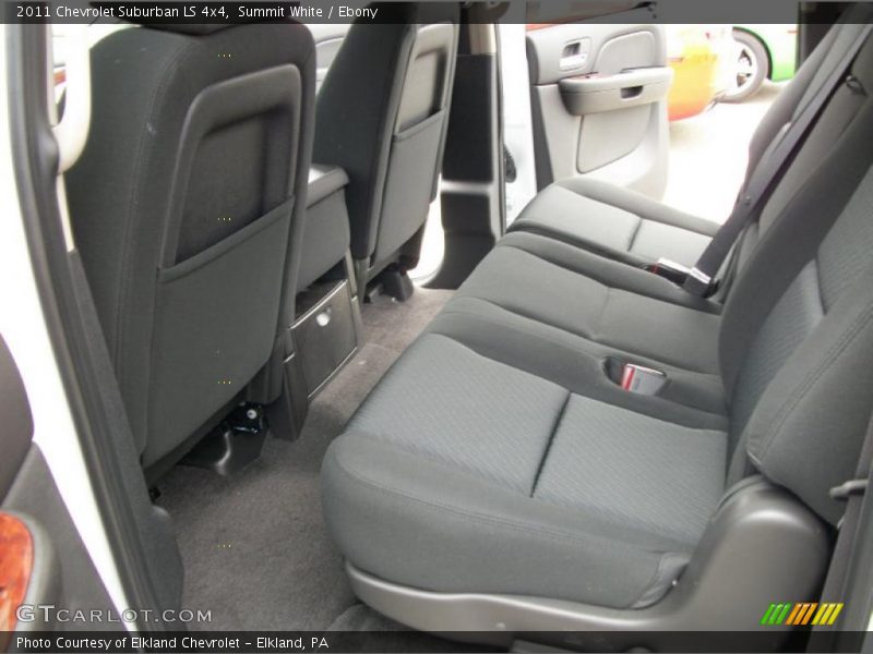 Summit White / Ebony 2011 Chevrolet Suburban LS 4x4