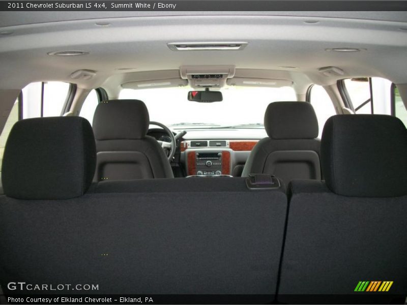 Summit White / Ebony 2011 Chevrolet Suburban LS 4x4