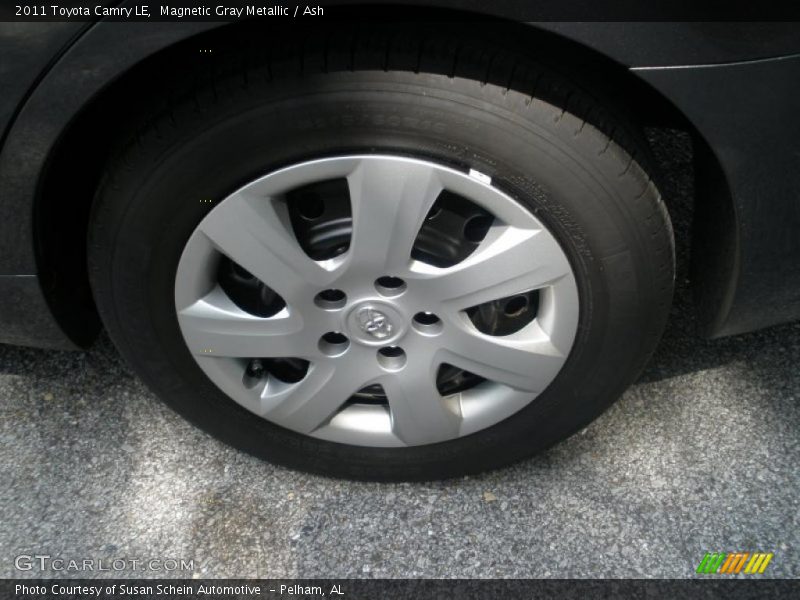 Magnetic Gray Metallic / Ash 2011 Toyota Camry LE