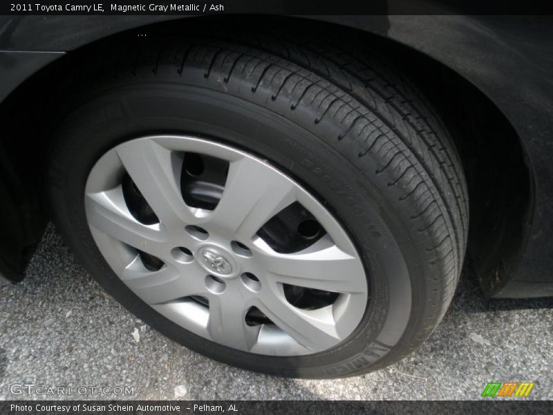 Magnetic Gray Metallic / Ash 2011 Toyota Camry LE