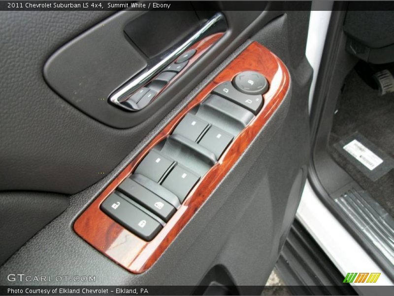 Summit White / Ebony 2011 Chevrolet Suburban LS 4x4