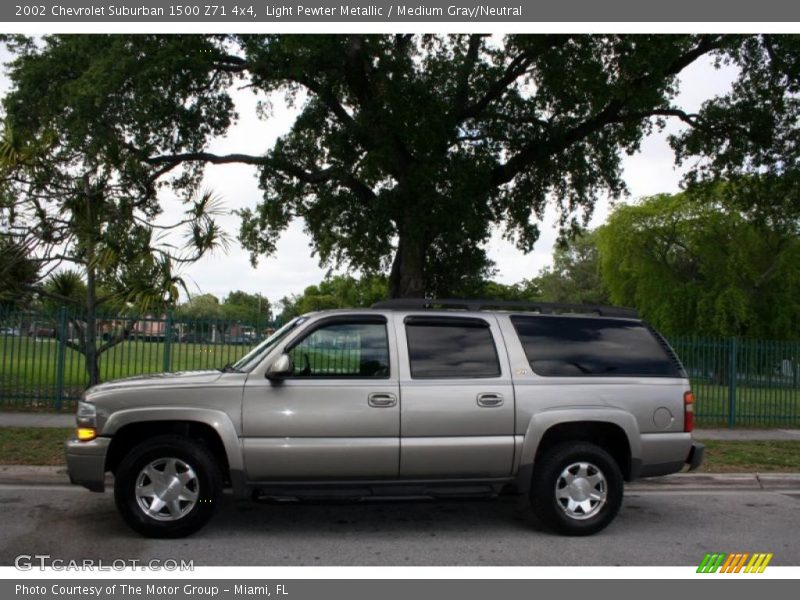 Light Pewter Metallic / Medium Gray/Neutral 2002 Chevrolet Suburban 1500 Z71 4x4
