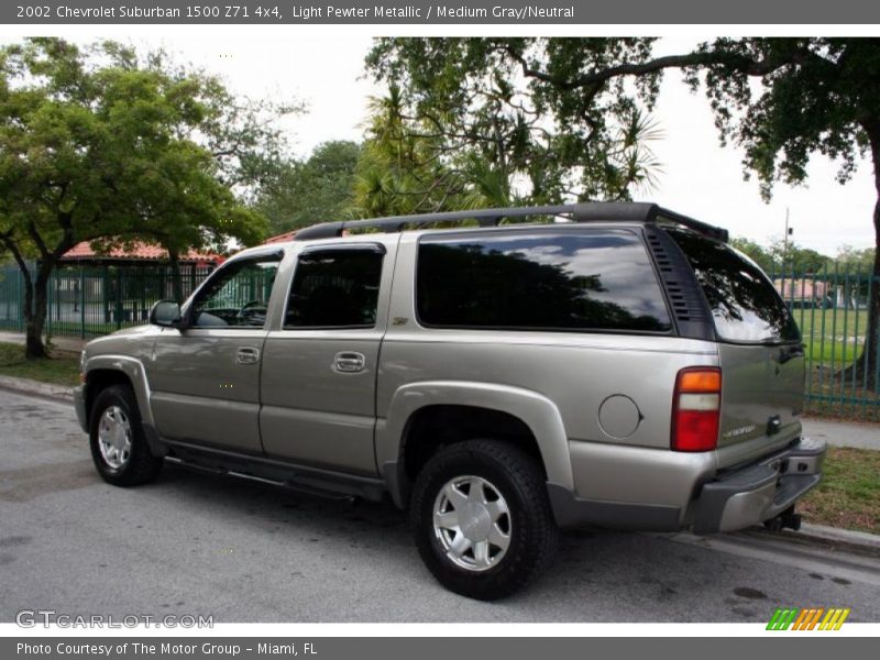 Light Pewter Metallic / Medium Gray/Neutral 2002 Chevrolet Suburban 1500 Z71 4x4