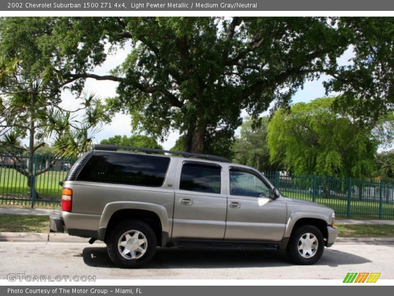 Light Pewter Metallic / Medium Gray/Neutral 2002 Chevrolet Suburban 1500 Z71 4x4