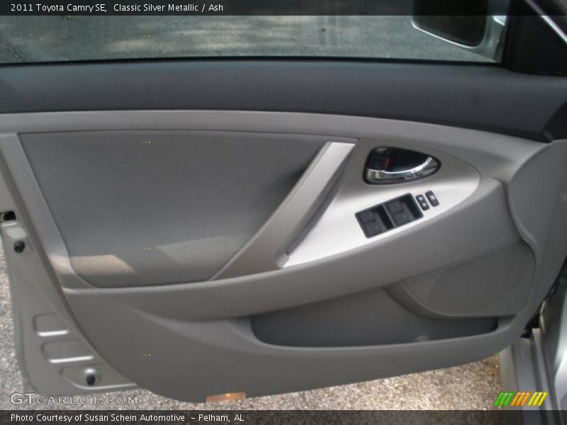 Classic Silver Metallic / Ash 2011 Toyota Camry SE