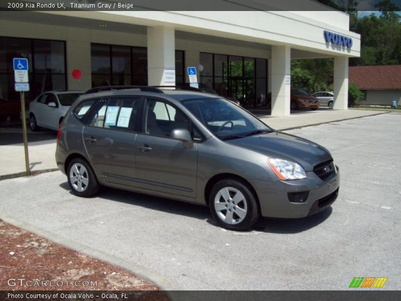 Titanium Gray / Beige 2009 Kia Rondo LX