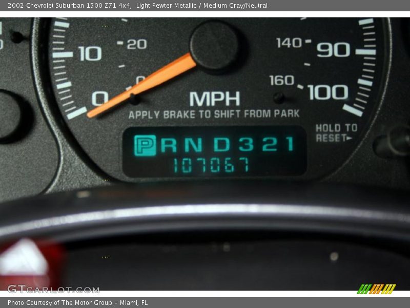 Light Pewter Metallic / Medium Gray/Neutral 2002 Chevrolet Suburban 1500 Z71 4x4