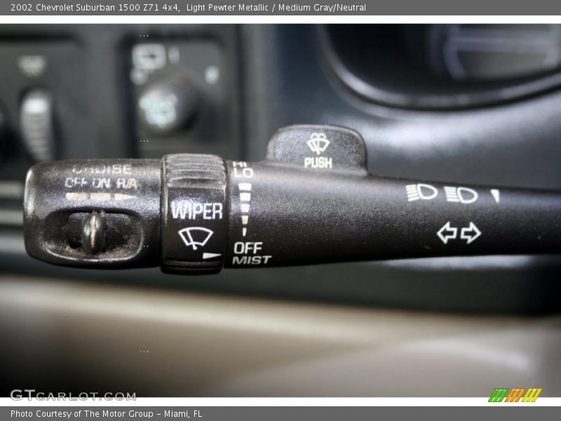 Controls of 2002 Suburban 1500 Z71 4x4