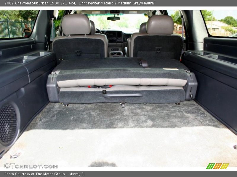  2002 Suburban 1500 Z71 4x4 Trunk