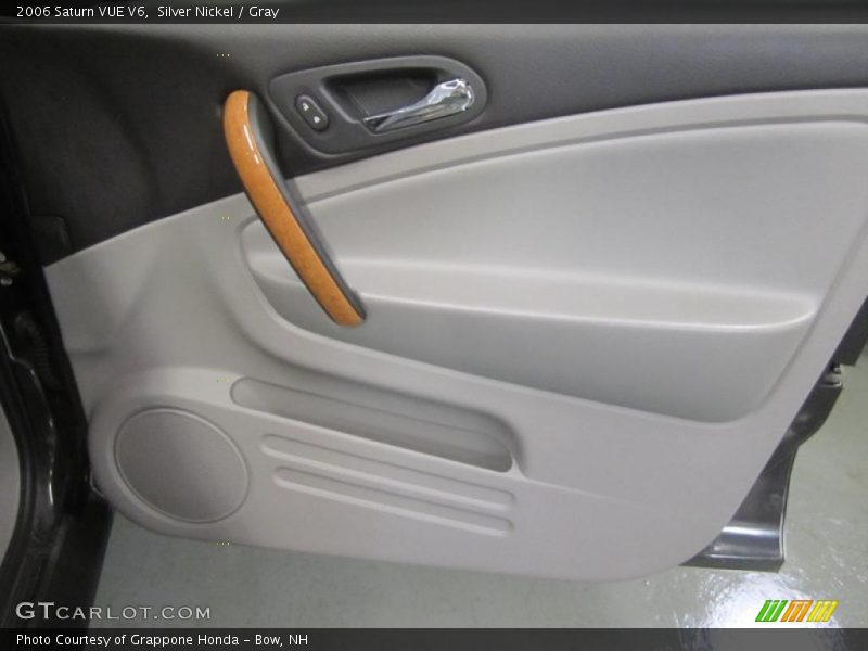 Silver Nickel / Gray 2006 Saturn VUE V6