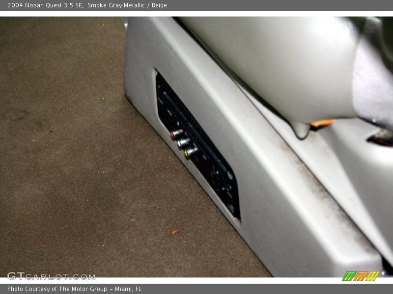 Smoke Gray Metallic / Beige 2004 Nissan Quest 3.5 SE