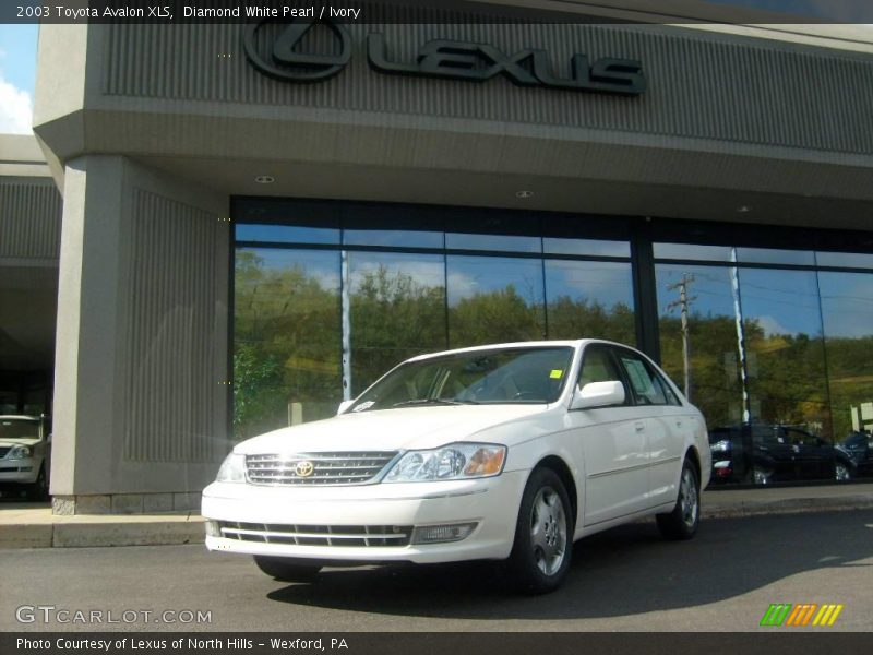 Diamond White Pearl / Ivory 2003 Toyota Avalon XLS