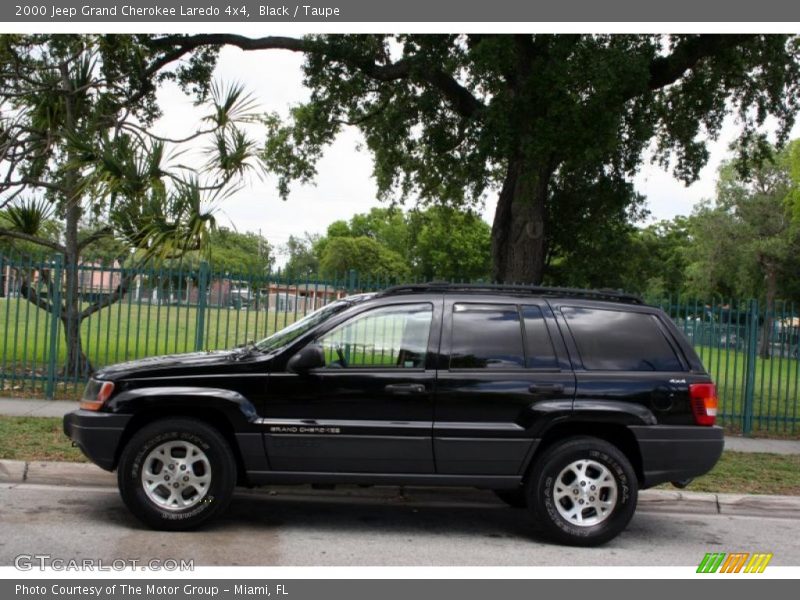 Black / Taupe 2000 Jeep Grand Cherokee Laredo 4x4