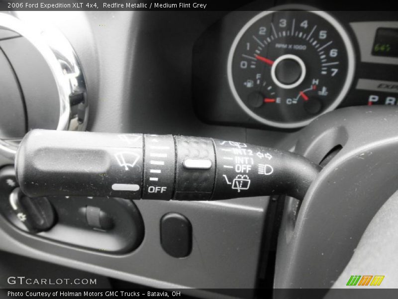 Controls of 2006 Expedition XLT 4x4