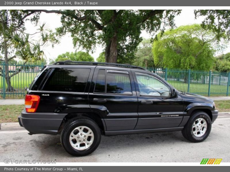 Black / Taupe 2000 Jeep Grand Cherokee Laredo 4x4