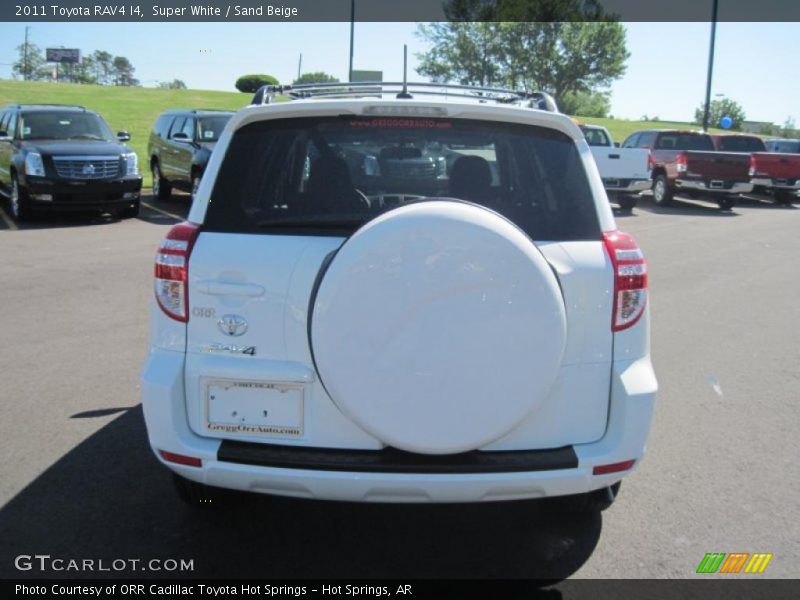 Super White / Sand Beige 2011 Toyota RAV4 I4