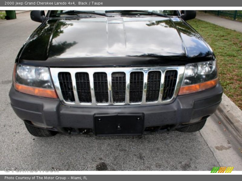 Black / Taupe 2000 Jeep Grand Cherokee Laredo 4x4