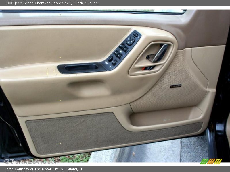Black / Taupe 2000 Jeep Grand Cherokee Laredo 4x4