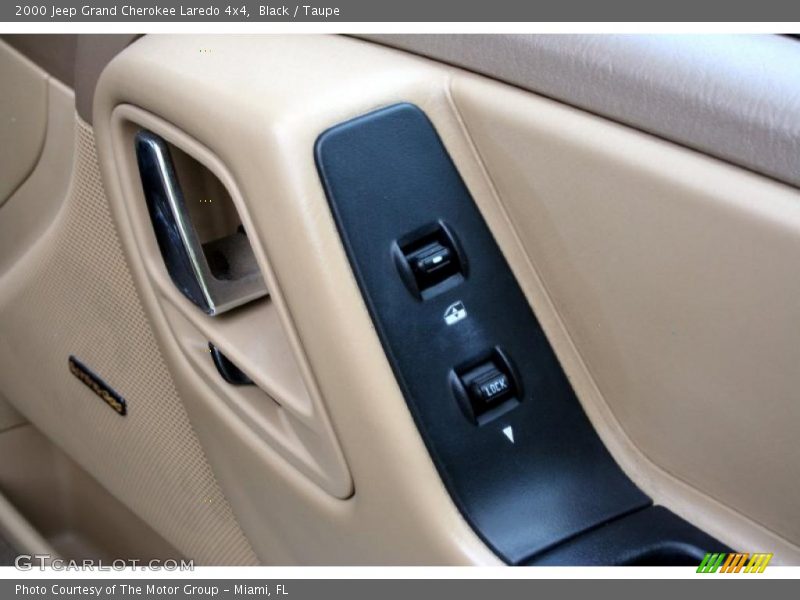 Black / Taupe 2000 Jeep Grand Cherokee Laredo 4x4