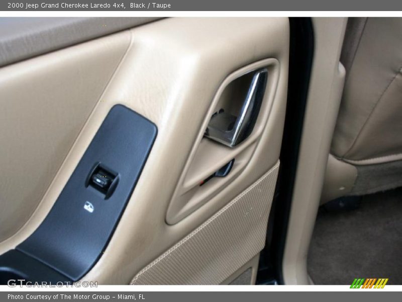 Black / Taupe 2000 Jeep Grand Cherokee Laredo 4x4