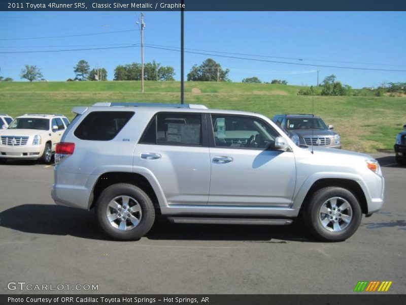 Classic Silver Metallic / Graphite 2011 Toyota 4Runner SR5